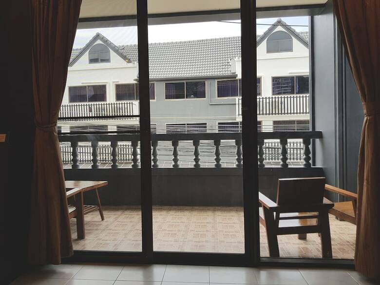 Hi Karon Beach Hotel
