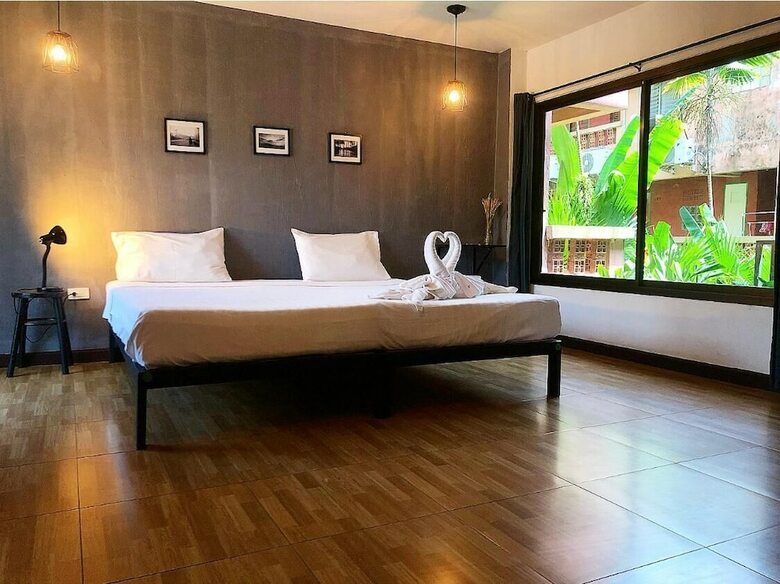 Hi Karon Beach Hotel