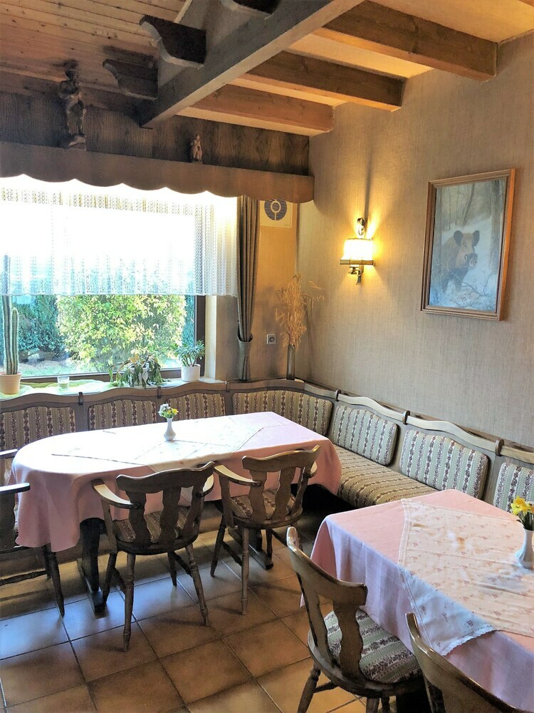 Hotel Cafe Best G�stezimmer