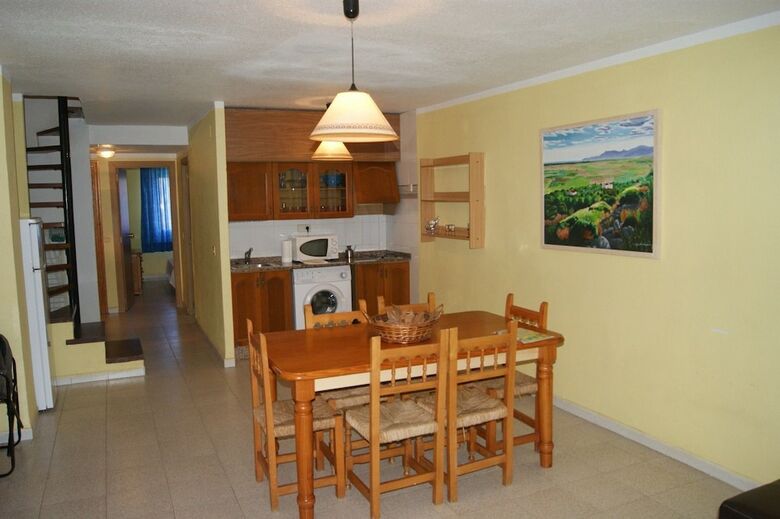 Apartamentos Marineu Sol Y Mar D�plex