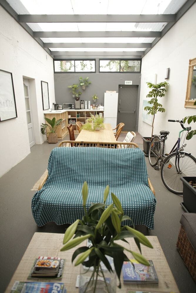 Hostal Moy Guesthouse & Backpackers - Hostel