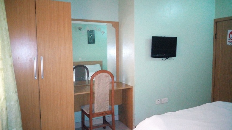 Mataan Hotel  Suites