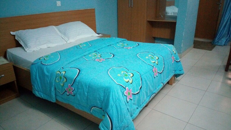 Mataan Hotel  Suites