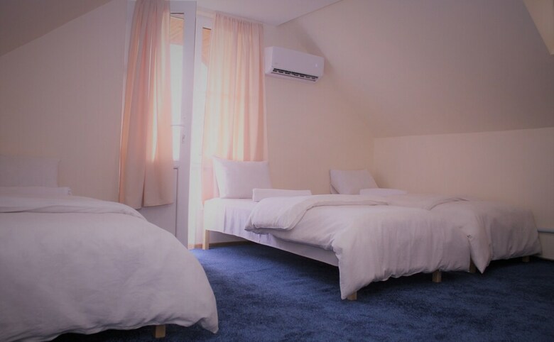 Hostal Happy Camper Hostel