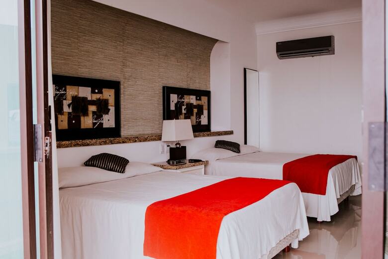 Hotel Diamond Bay