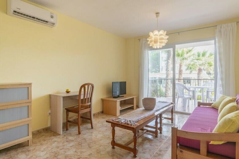 Tio Max Apartment I