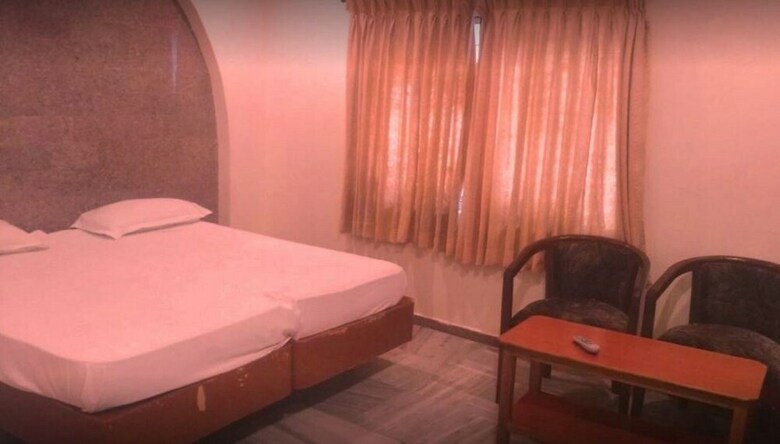 Hotel Krishna Tourist Home