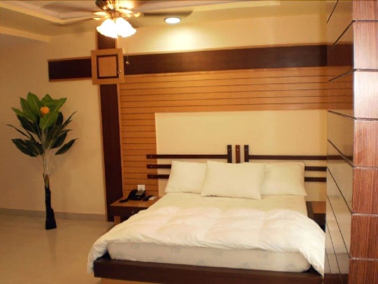Hotel Hilltop International