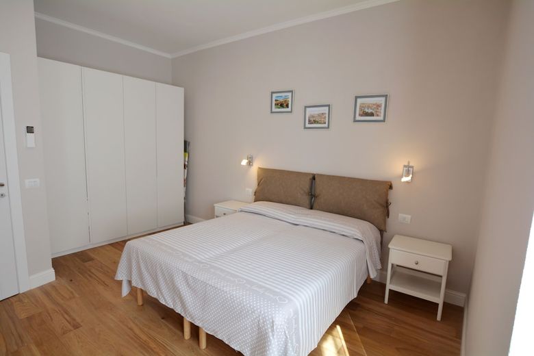 Fortezza White Apartment