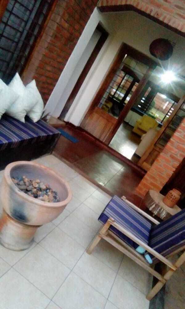 Hotel Sheila's Lodge