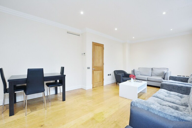 Apartamentos William Mews Townhouse