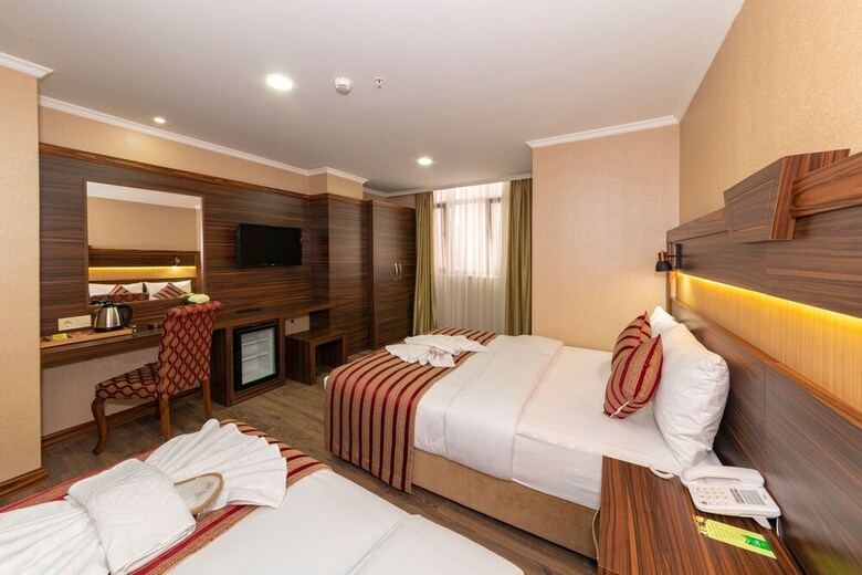Vision Deluxe Hotel