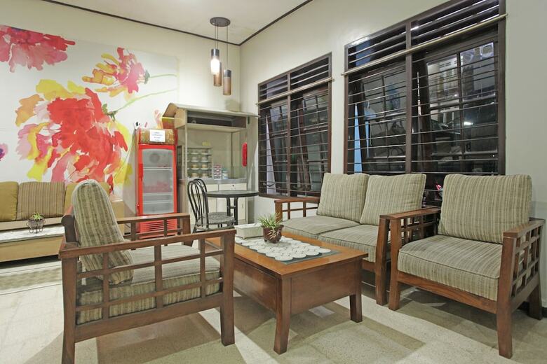 Hotel Reddoorz @ Soekarno Hatta 2