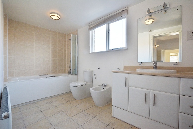15 Beaufort Gardens Apartments