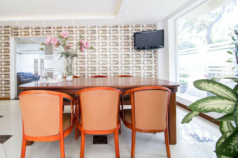 Hotel Reddoorz Plus @ Trung Son Residence