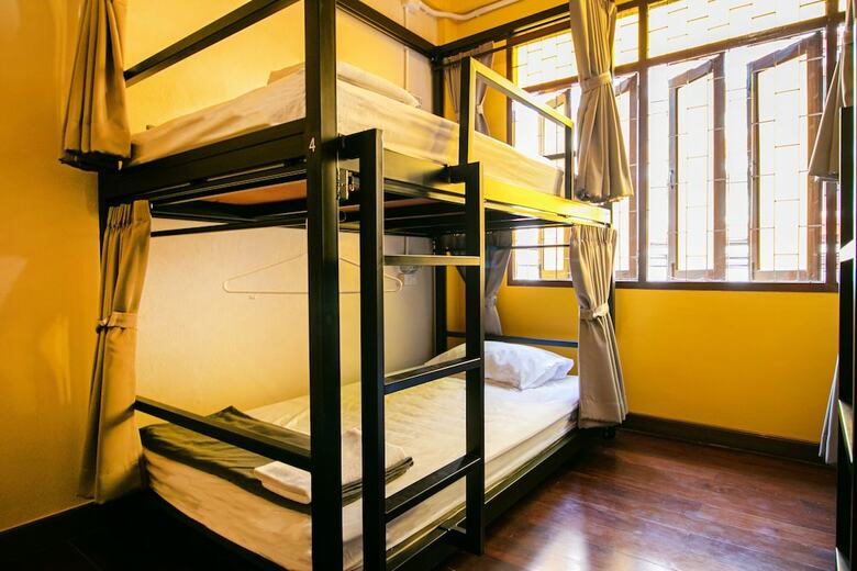 Hostal Oyo Sleep Soundly Hostel - Adults Only