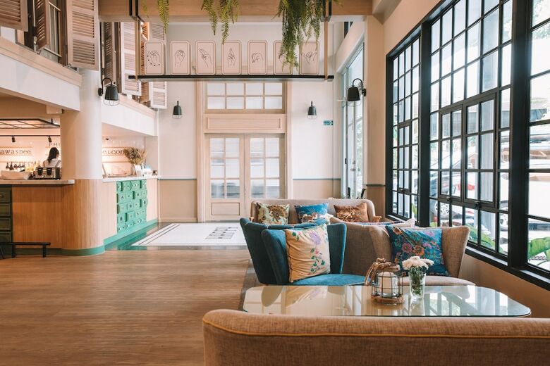 The Blanket Hotel