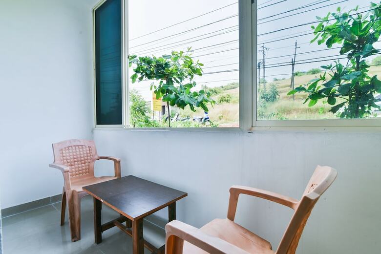 Oyo 2333 Aananda Hotel