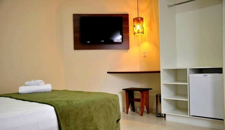 Hostal Pousada Pedra Rosa