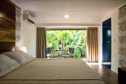 Dolphin Hotel