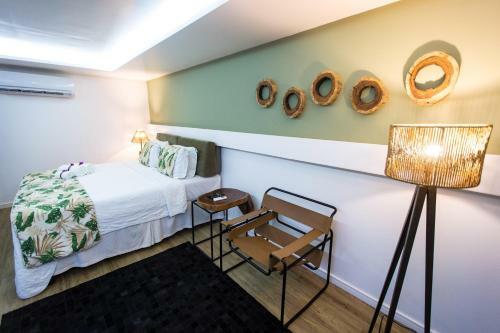 Dolphin Hotel