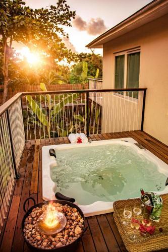 Dolphin Hotel