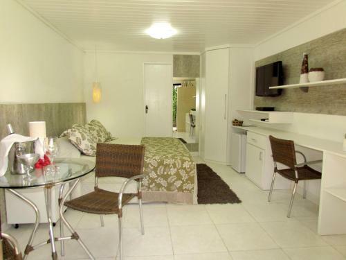 Dolphin Hotel