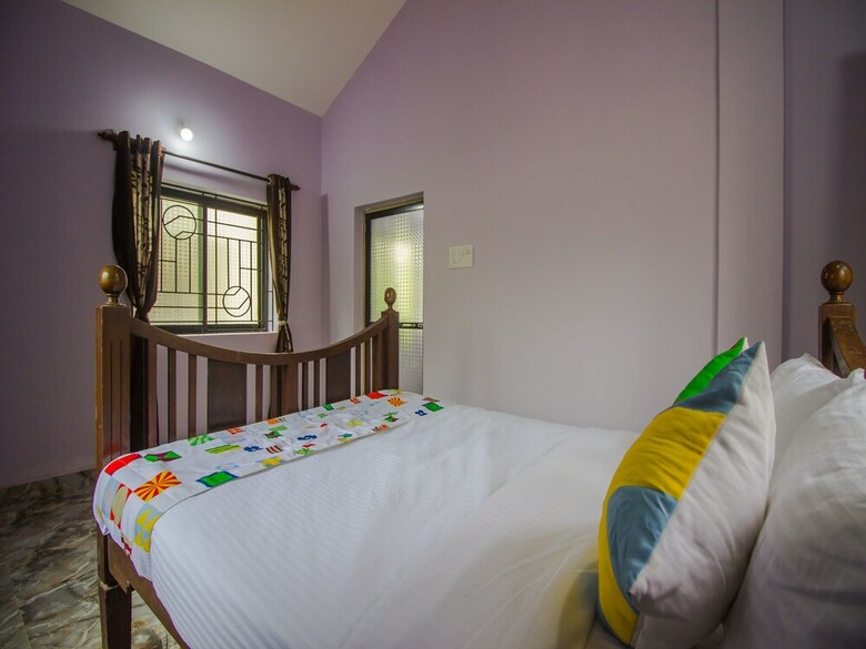 Oyo 16976 Home Pool View 3bhk Siolim