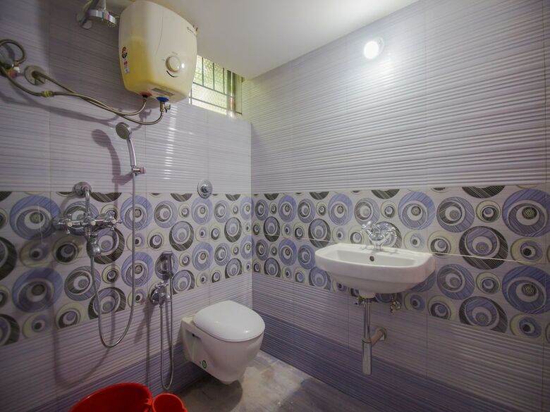 Oyo 16976 Home Pool View 3bhk Siolim
