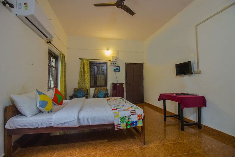 Hotel Oyo 16070 Home Decent Studio Anjuna