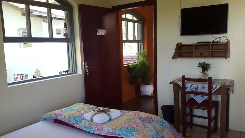 Hostal Joinville Hostel & Pousada