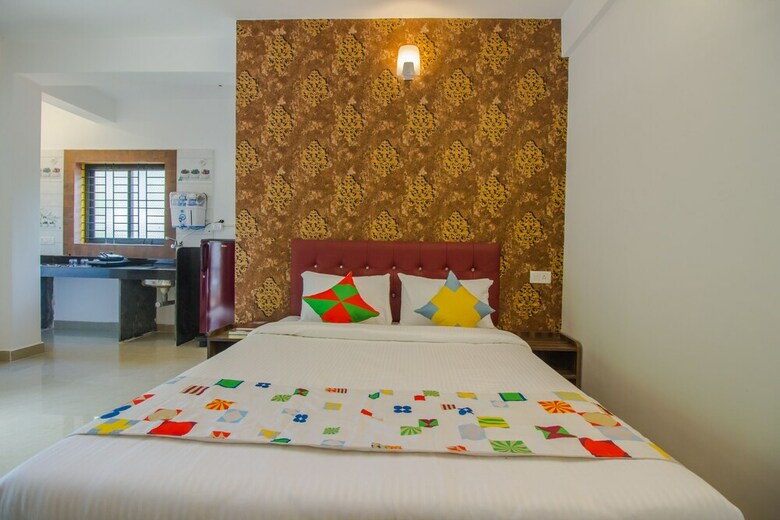 Oyo 18414 Home Cosy Studio Saligao Circle