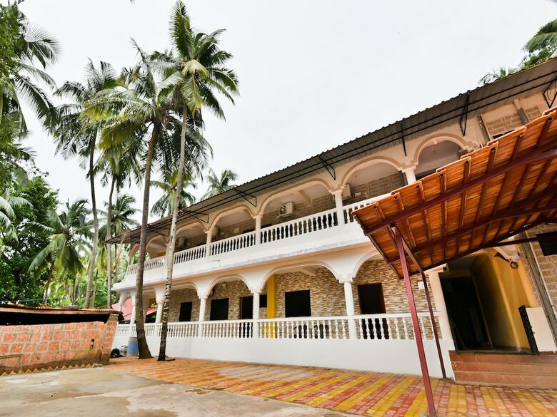 Hotel Oyo 17334 Sulit Comforts