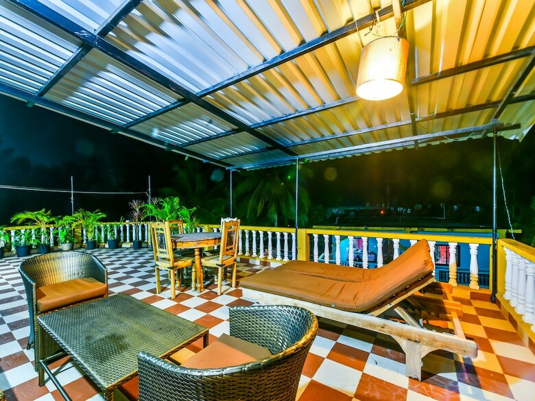 Apartamentos Oyo 18448 Matildas Beach Place