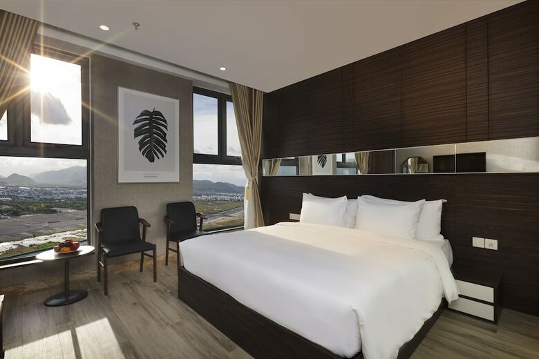 Emerald Bay Nha Trang Hotel And Spa