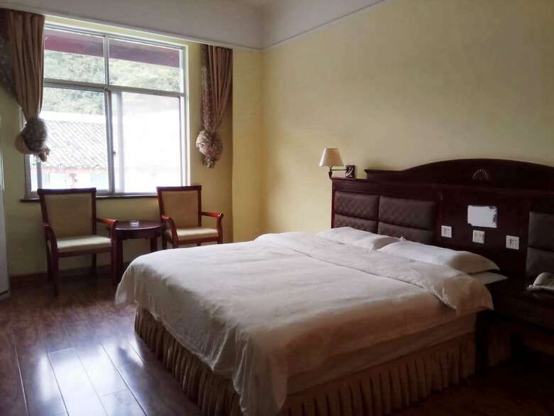 Zhangjiajie Yalin Express Hotel