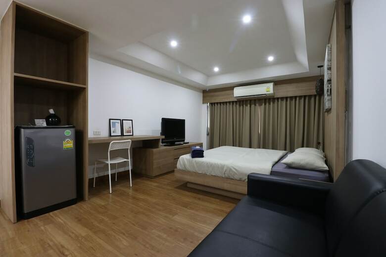 Hotel Oyo 832 All In 98