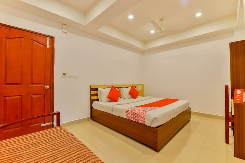 Hotel Oyo 18604 Puthens Capitol Inn