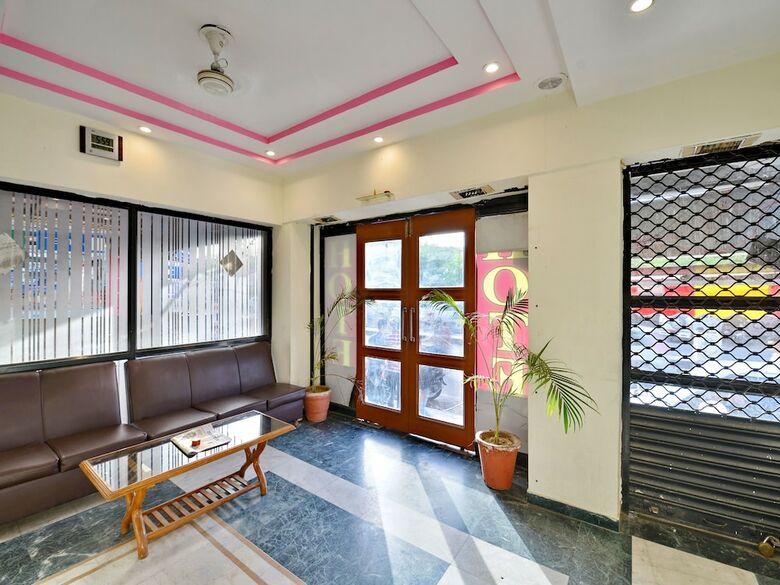 Oyo 13000 Hotel Utsav Residency
