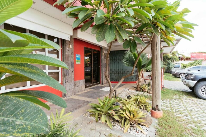 Hotel Reddoorz Plus Near Abreeza Mall Davao
