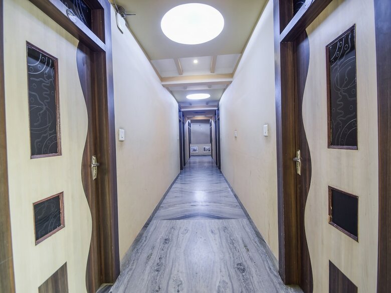 Oyo 22052 Hotel Kingdom Palace