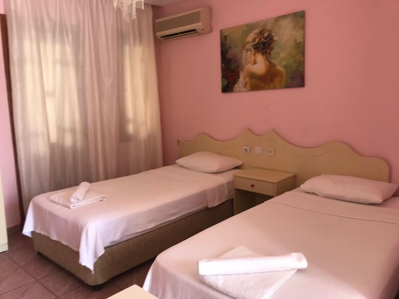 Lanova Hotel