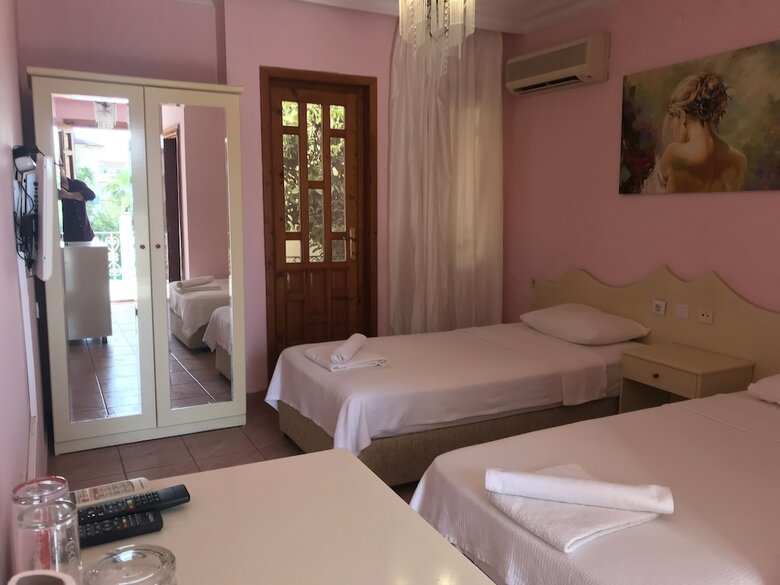 Lanova Hotel