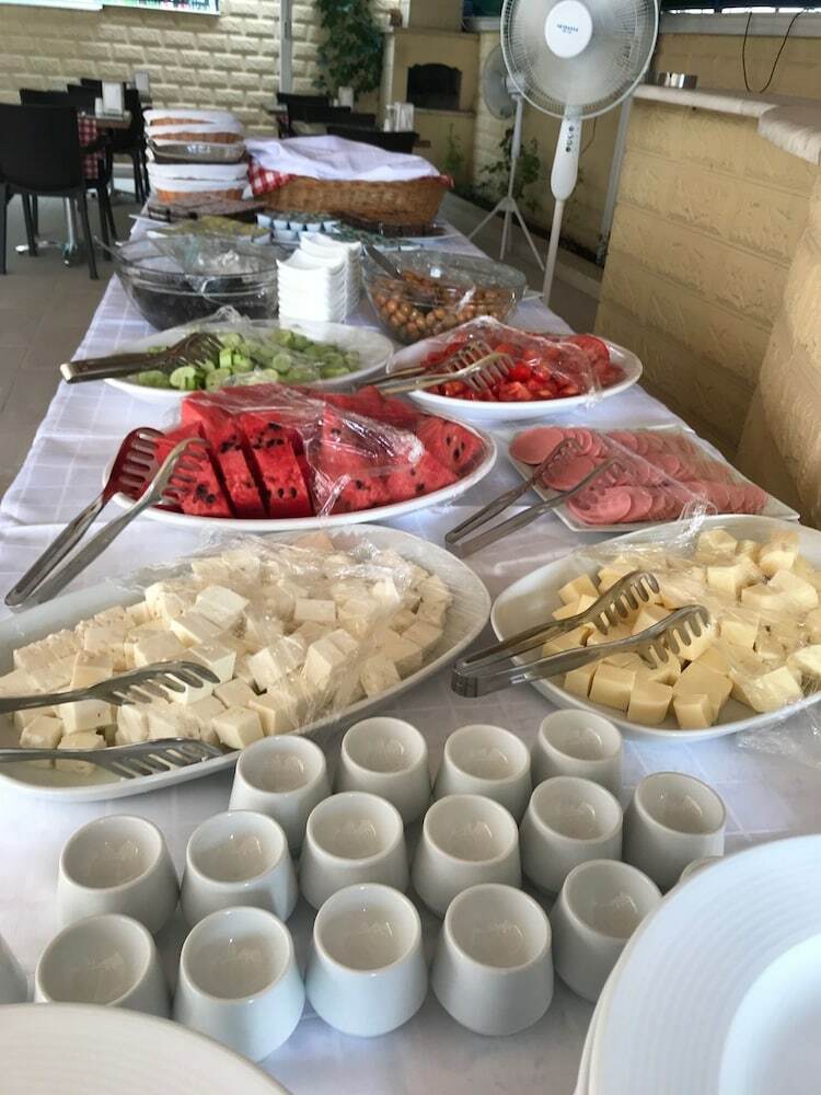 Lanova Hotel