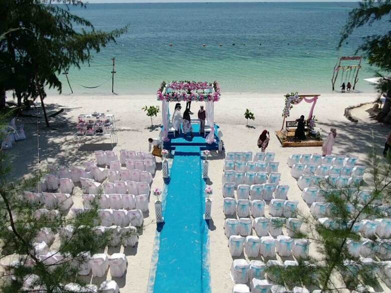 Bed & Breakfast Madu Tiga Beach & Resort