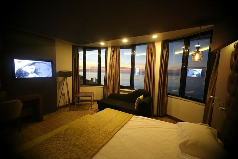 Peronti Hotel