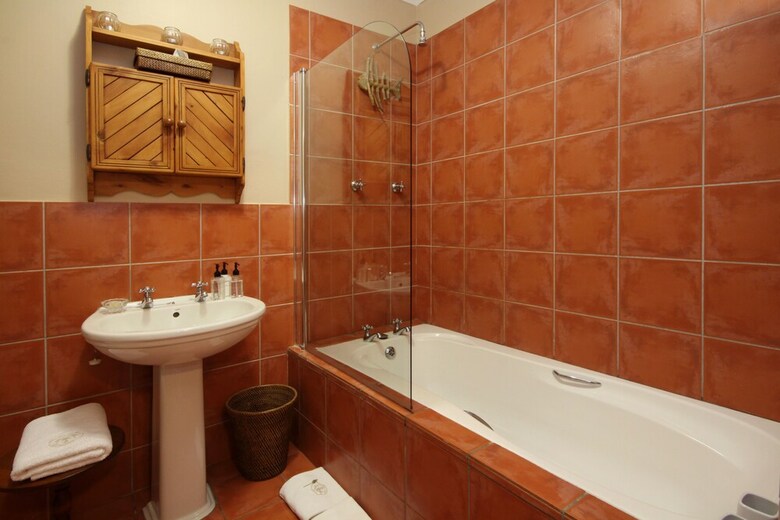 Hotel Lavender Manor Guest Lodge