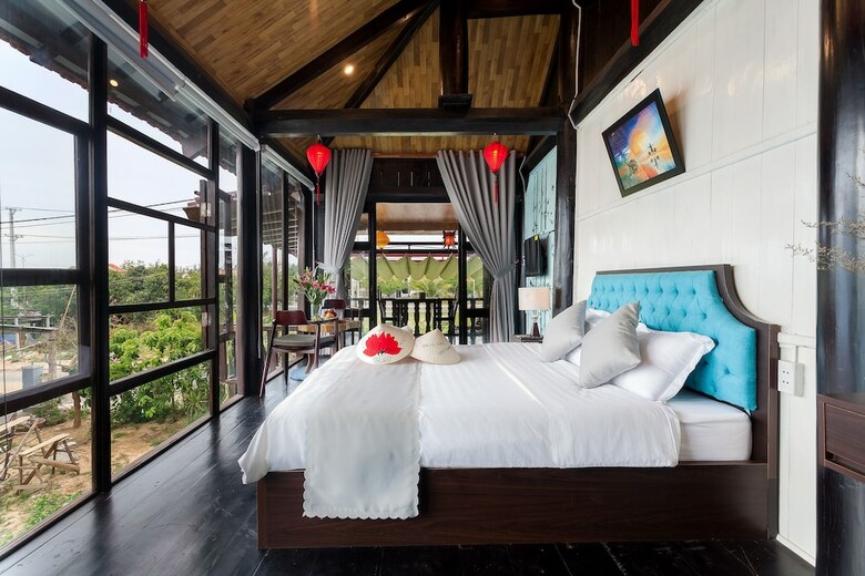 Hotel An Bang Stilt House