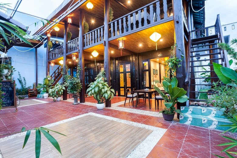 Hotel An Bang Stilt House