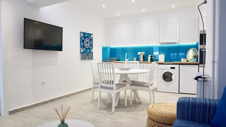 Apartamentos Cycladic Style Apt In Athens